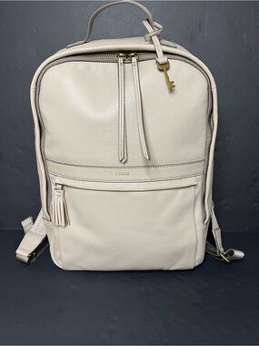 NWOT Fossil Sherri Pebbled Leather Backpack in Neutral Graystone